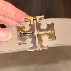 Beautiful Tory Burch Reversible Belt